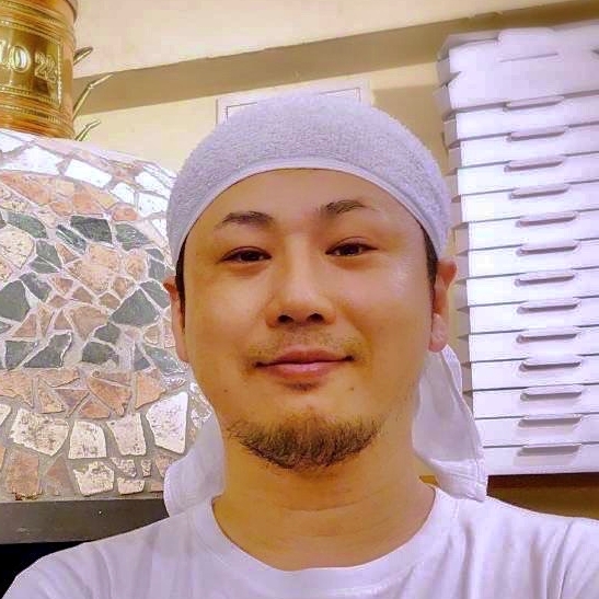 新添 智久